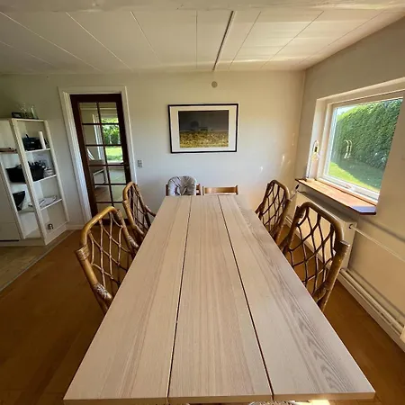 Nordic Countryside Retreat With Open Views Hébergement de vacances Stubberup